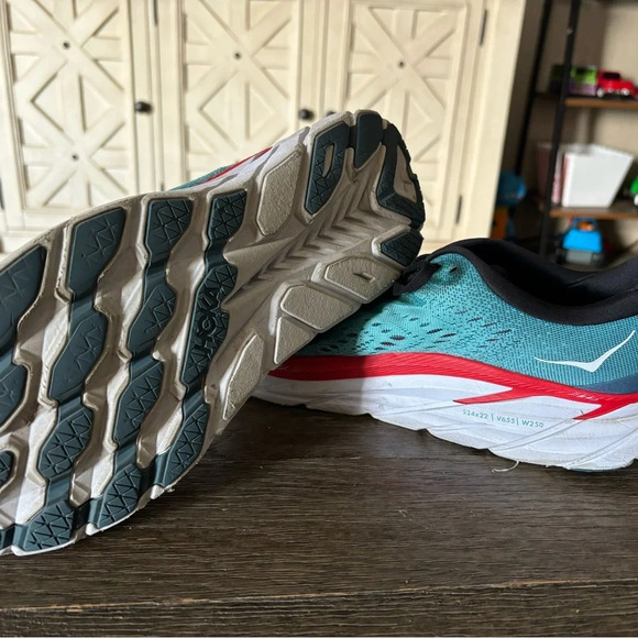 Size 10.5 - Hoka One One Clifton 8 Real Teal - Picture 6 of 7
